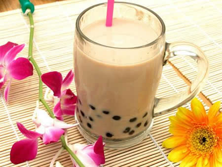 到台灣自由行不能錯過台灣著名的飲料「珍珠奶茶」！